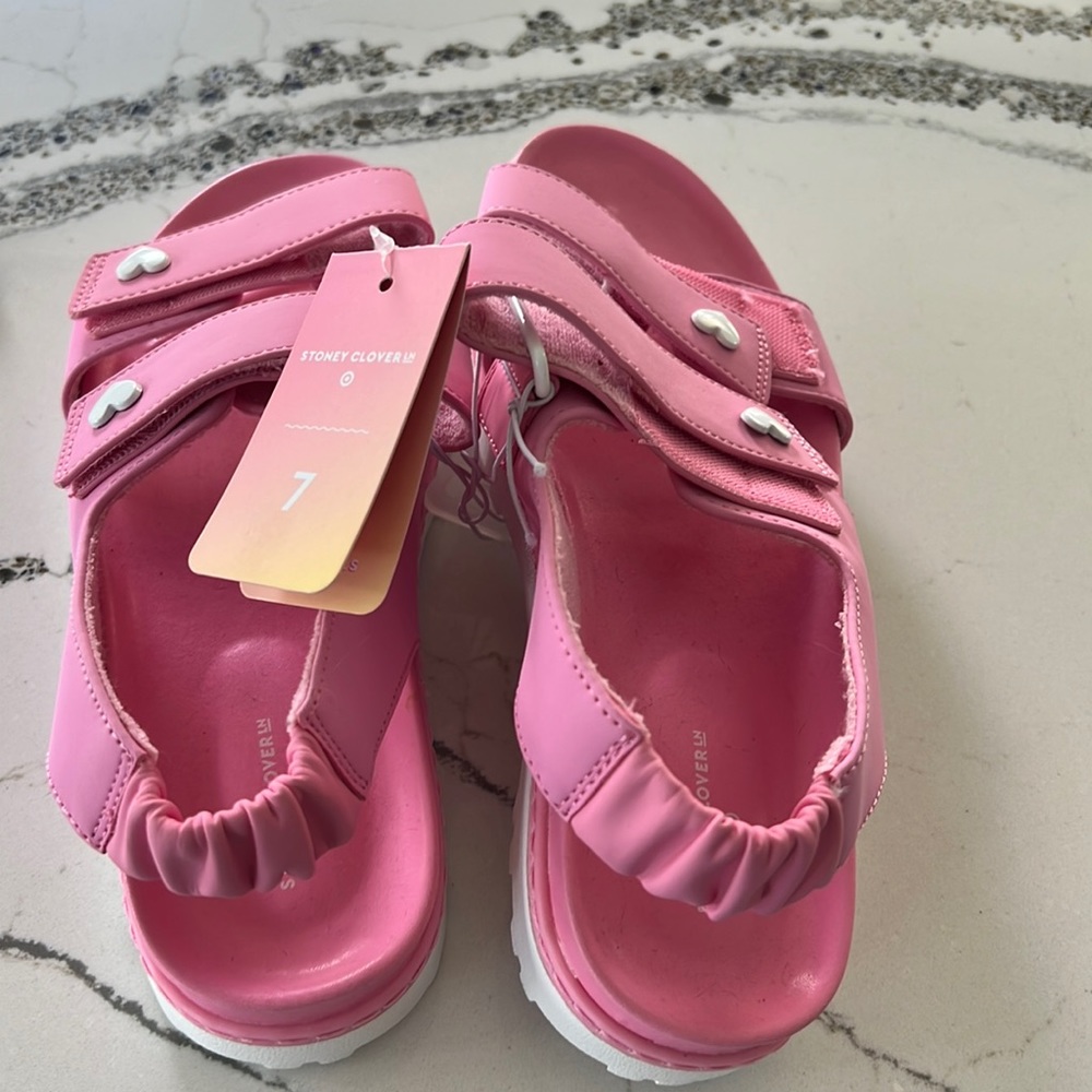 Stoney Clover Pink heart Sandals NWT Size 7